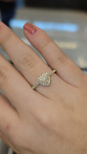 Load image into Gallery viewer, ❤️🌹Petite Heart-Shaped White CZ Valentine's Day Ring🌹❤️