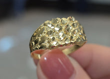 Load image into Gallery viewer, 10k Nugget Ring