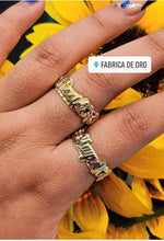 Load image into Gallery viewer, Chino link double dimension name ring!