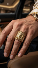 Load image into Gallery viewer, 10 K GOLD SAN JUDAS CHINO LINK RING