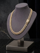 Load image into Gallery viewer, 10 K GOLD CUBAN LINK CHAIN