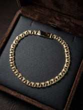 Load image into Gallery viewer, 10 K GOLD CHINO BAR BRACELET