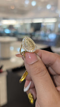 Load image into Gallery viewer, 10K Gold Virgencita Oval Ring
