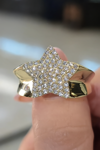 Star Zirconias Gold Ring