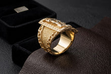 Load image into Gallery viewer, 10K Gold Custom Chino Link Ring