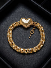 Load image into Gallery viewer, 10 K GOLD MONACO HEART AND KEY BRACELET