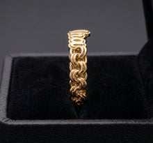 Load image into Gallery viewer, Chino link double dimension name ring!