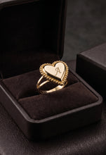 Load image into Gallery viewer, 10 K GOLD HEART RING