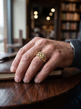 Load image into Gallery viewer, 10 K GOLD NUGGET RING
