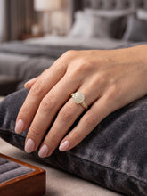 Load image into Gallery viewer, 10 K GOLD CIRCULAR SHAPED RING