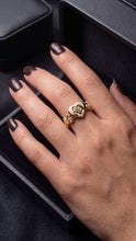 Load image into Gallery viewer, 10 K CHINO BAR HEART RING