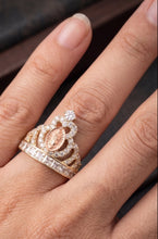 Load image into Gallery viewer, 10 K GOLD CROWN VIRGENCITA RING