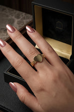 Load image into Gallery viewer, 10 K GOLD HEART CHINO BAR RING