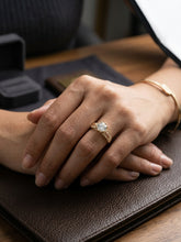 Load image into Gallery viewer, 10 k GOLD VIRGENCITA RING
