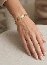 Load image into Gallery viewer, 10 K GOLD CHINO HEART BRACELET