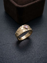 Load image into Gallery viewer, 10 K GOLD HEART NUGGET BAND RING