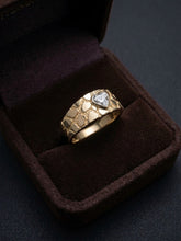 Load image into Gallery viewer, 10 K GOLD HEART NUGGET BAND RING