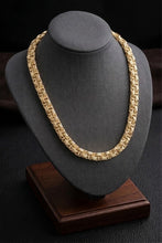 Load image into Gallery viewer, Chino Bar Super Flat Semi H Gold Chain