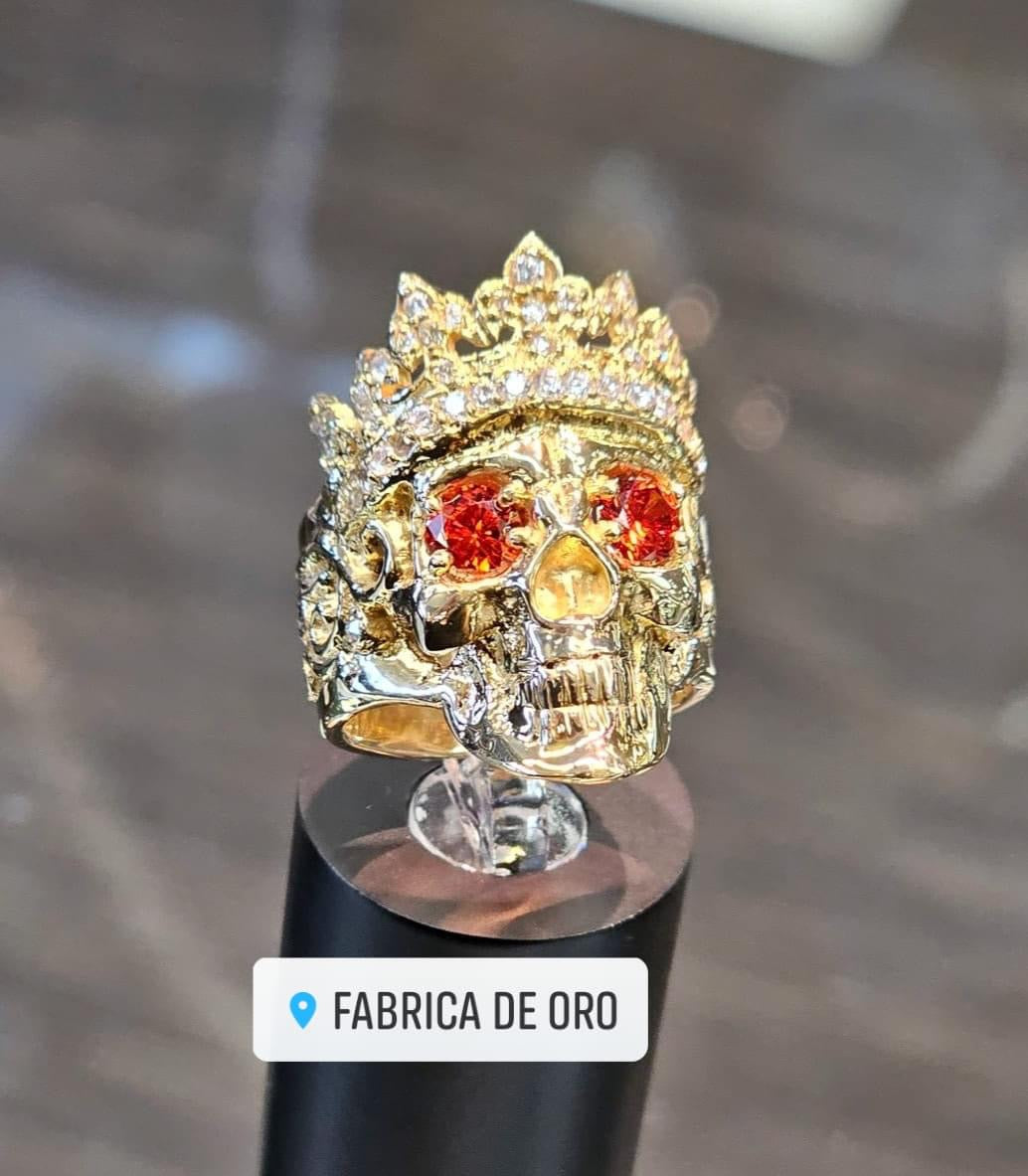 10k Skull with Crown Ring