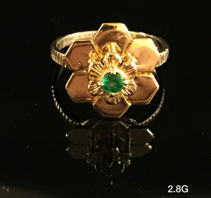 Flower Ring with green stone 10k solid gold