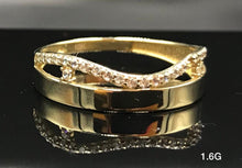 Load image into Gallery viewer, Classic Ring with stones 10K solid gold