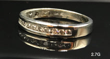 Load image into Gallery viewer, Classic Ring with stones 10K solid gold