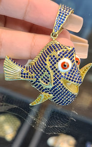 Yellow Gold Dory Pendant