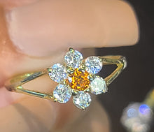 Load image into Gallery viewer, Yellow Gold Daisy Ring with Orange Stone
