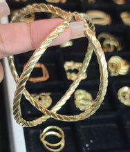 Load image into Gallery viewer, Yellow Gold Hoop Earrings with Rope Design