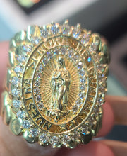 Load image into Gallery viewer, Yellow Gold Textured Ring With Virgin De Guadalupe