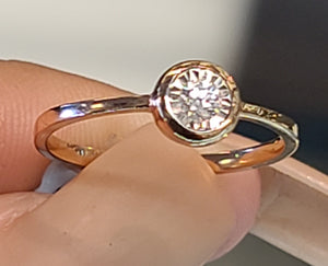 14k Gold Ring With .10 CT Diamond