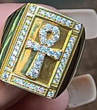 Load image into Gallery viewer, 10k Yellow Gold Ring with Ankh Design and Reflective Background