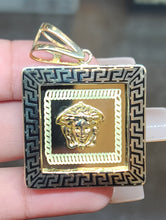 Load image into Gallery viewer, Yellow Gold Square Pendant With Medusa Face