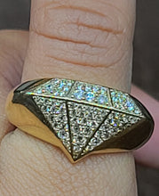 Load image into Gallery viewer, Yellow Gold Diamond Shape Ring with CZs