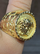 Load image into Gallery viewer, Yellow Gold Textured Ring with Medusa Face