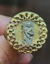 Load image into Gallery viewer, Yellow Gold Circle Ring with San Judith