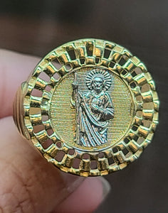 Yellow Gold Circle Ring with San Judith