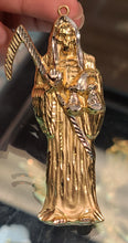 Load image into Gallery viewer, Medium Yellow Gold Muerte Pendant