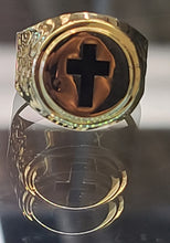 Load image into Gallery viewer, Yellow Gold Reflective Ring with Cross