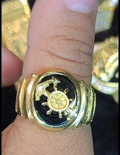 Load image into Gallery viewer, Yellow Gold Circular Ring With Ship Wheel