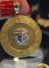 Load image into Gallery viewer, Yellow Gold Pendant with Texture and Markings