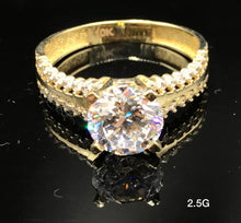 Load image into Gallery viewer, Round CZ ring 10K Solid Gold