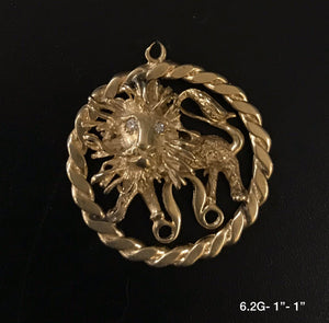 Lion on a circular frame pendant 10K solid gold