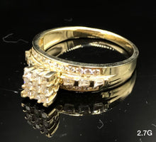 Load image into Gallery viewer, Princess cut CZ ring 10K Solid Gold