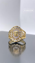 Load image into Gallery viewer, 10k Medusa Gold Ring