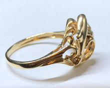 Load image into Gallery viewer, 10K Gold Dolphin Ring