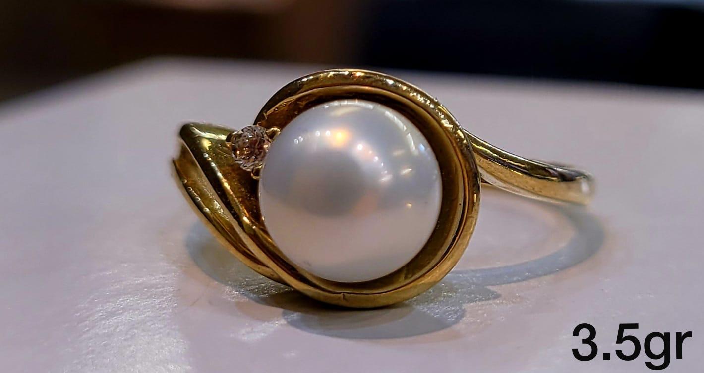 10K Gold Pearl Ring
