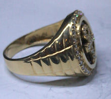 Load image into Gallery viewer, 10K Gold Cross Ring