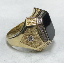 Load image into Gallery viewer, 10K Gold Compass Ring