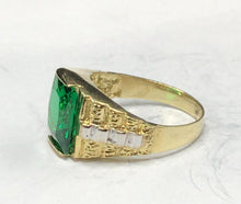 Load image into Gallery viewer, 10K Gold Emerald Ring